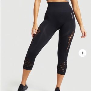 Gymshark | Black Cropped Energy Seamless Leggings